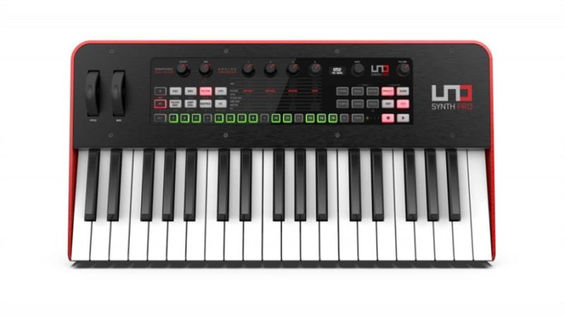 IK Multimedia UNO Synth Pro